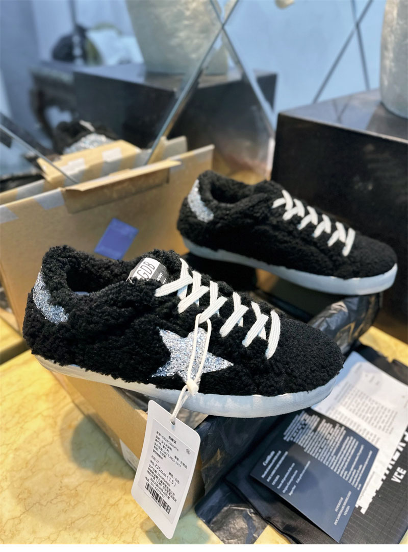 골든구스 골든구스 슈퍼스타 글리터 시어링 로우탑 스니커즈 레플리카 13번 이미지 - 신발 | 세미샵 레플리카 사이트