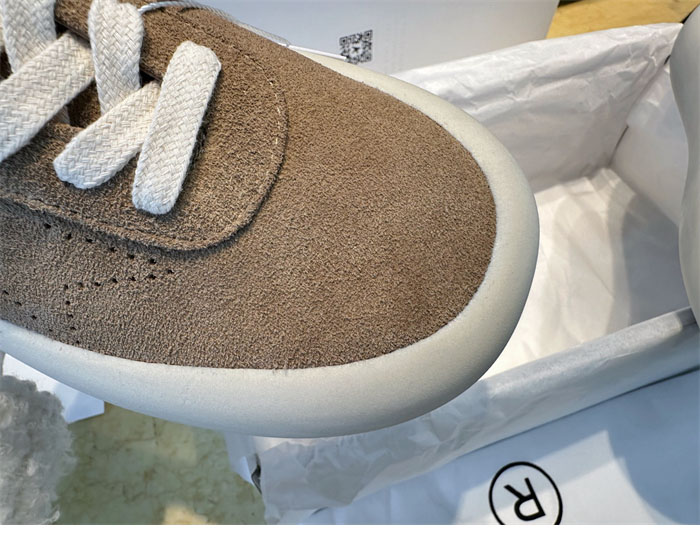 Golden Goose 골든구스 스페이스 스웨이드 시어링 스니커즈 레플리카 12번 이미지 - 신발 | 세미샵 레플리카 사이트