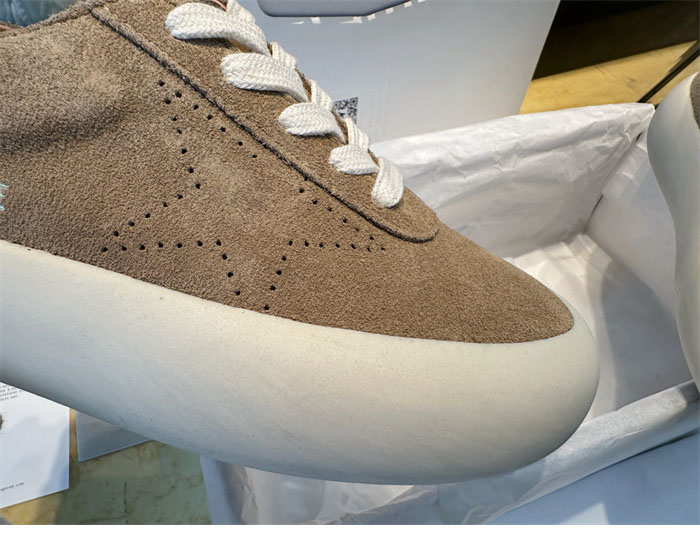 Golden Goose 골든구스 스페이스 스웨이드 시어링 스니커즈 레플리카 13번 이미지 - 신발 | 세미샵 레플리카 사이트