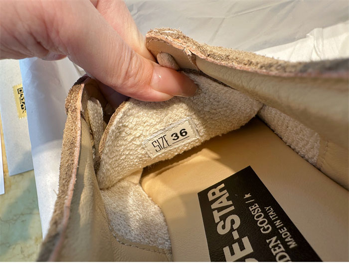 Golden Goose 골든구스 스페이스 스웨이드 시어링 스니커즈 레플리카 14번 이미지 - 신발 | 세미샵 레플리카 사이트