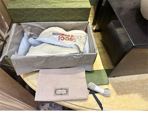 Gucci 구찌 라이톤 Love Paradise 스니커즈 레플리카 5번 이미지 - 신발 | 세미샵 레플리카 사이트