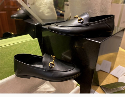 구찌 구찌 브릭스톤 홀스빗 로퍼 레플리카 17번 이미지 - 신발 | 세미샵 레플리카 사이트