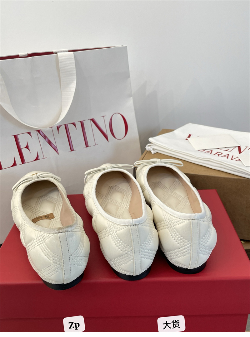 *기타 발렌티노 가라바니 퀼티 67 발레리나 플랫 슈즈 레플리카 21번 이미지 - 신발 | 세미샵 레플리카 사이트