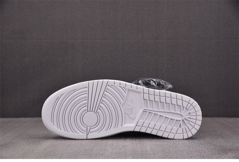 Nike 나이키 커스텀 에어조던 1 로우 x 루이비통 x 트래비스 스캇 DL2403-002 레플리카 5번 이미지 - 신발 | 세미샵 레플리카 사이트