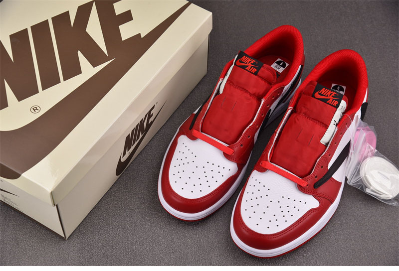 Nike 나이키 x 트래비스 스캇 에어조던1 로우 OG 시카고 DM7866-101 레플리카 8번 이미지 - 신발 | 세미샵 레플리카 사이트