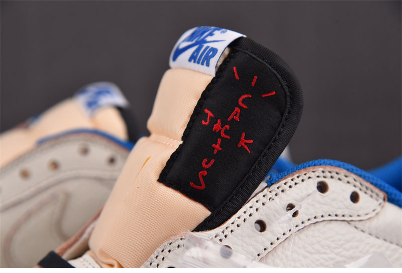 Nike 나이키 x 트레비스 스캇 에어조던1 로우 OG SP 밀리터리 블루 DM7866-104 레플리카 16번 이미지 - 신발 | 세미샵 레플리카 사이트