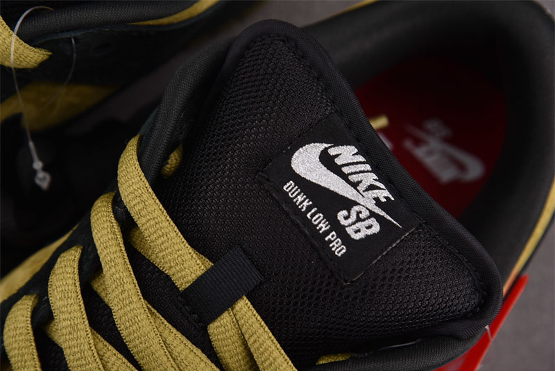 Nike 슈프림 x 나이키 SB 덩크 로우 캠퍼 그린 HQ8487-300 레플리카 14번 이미지 - 신발 | 세미샵 레플리카 사이트