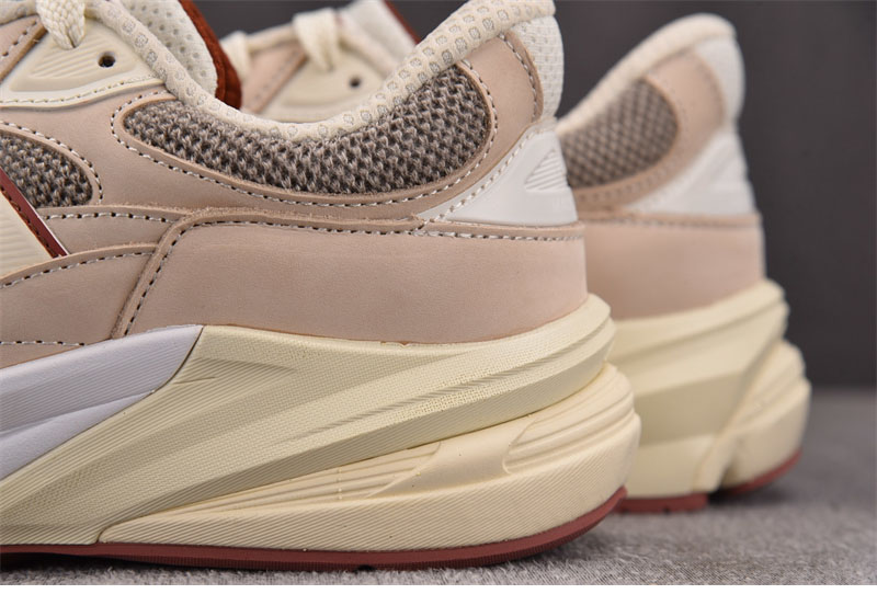 New Balance 뉴발란스 x 로로피아나 990v6 스니커즈 레플리카 3번 이미지 - 신발 | 세미샵 레플리카 사이트