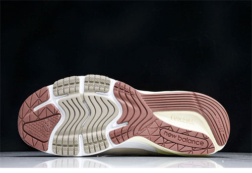 New Balance 뉴발란스 x 로로피아나 990v6 스니커즈 레플리카 6번 이미지 - 신발 | 세미샵 레플리카 사이트