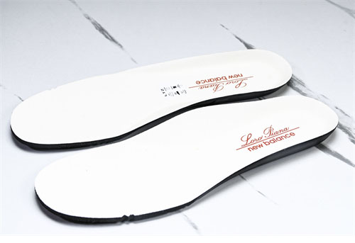 New Balance 뉴발란스 x 로로피아나 990v6 스니커즈 레플리카 17번 이미지 - 신발 | 세미샵 레플리카 사이트