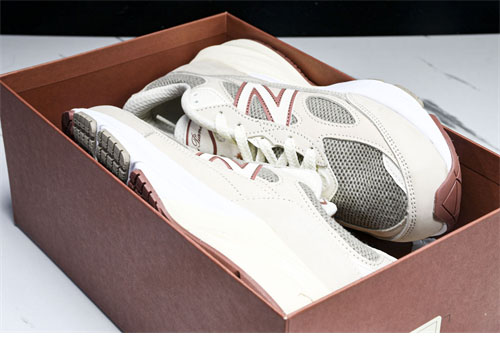 New Balance 뉴발란스 x 로로피아나 990v6 스니커즈 레플리카 23번 이미지 - 신발 | 세미샵 레플리카 사이트