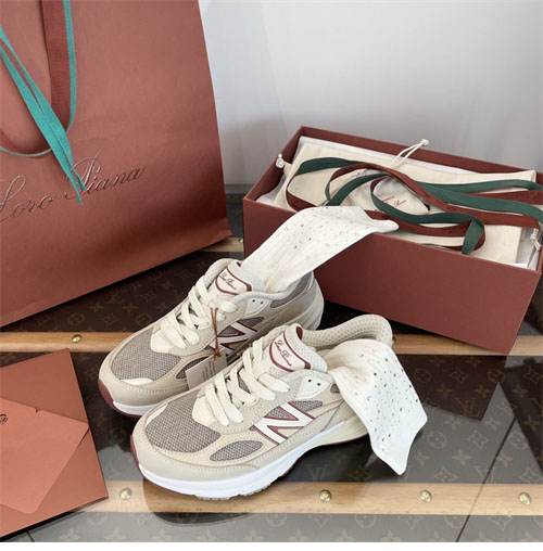 New Balance 뉴발란스 x 로로피아나 990v6 스니커즈 레플리카 11번 이미지 - 신발 | 세미샵 레플리카 사이트