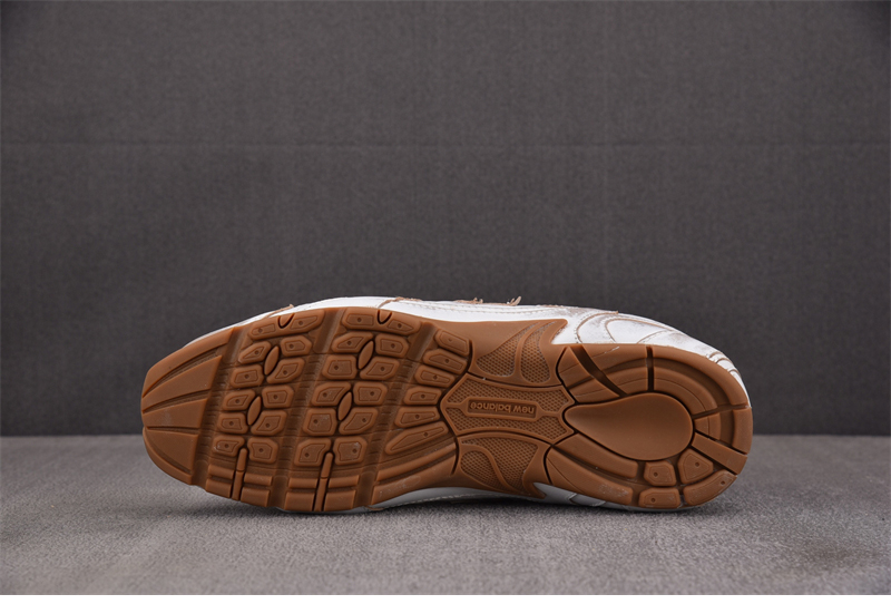 New Balance 뉴발란스 x 미우미우 530 SL 빈티지 화이트 레플리카 6번 이미지 - 신발 | 세미샵 레플리카 사이트