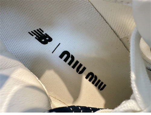 New Balance 뉴발란스 x 미우미우 530 SL 스니커즈 레플리카 15번 이미지 - 신발 | 세미샵 레플리카 사이트