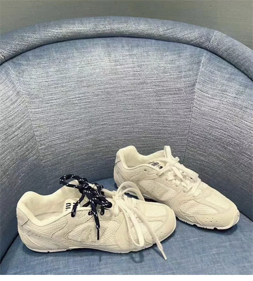 New Balance 뉴발란스 x 미우미우 530 SL 스니커즈 레플리카 24번 이미지 - 신발 | 세미샵 레플리카 사이트