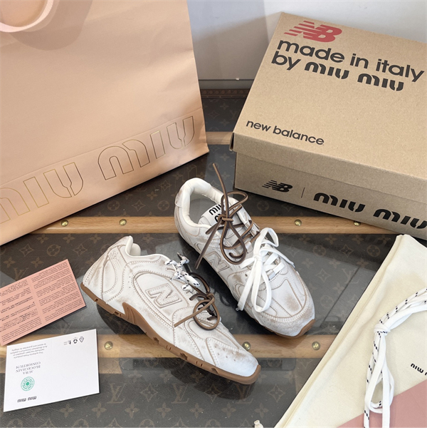 New Balance 뉴발란스 x 미우미우 530 SL 스니커즈 레플리카 16번 이미지 - 신발 | 세미샵 레플리카 사이트