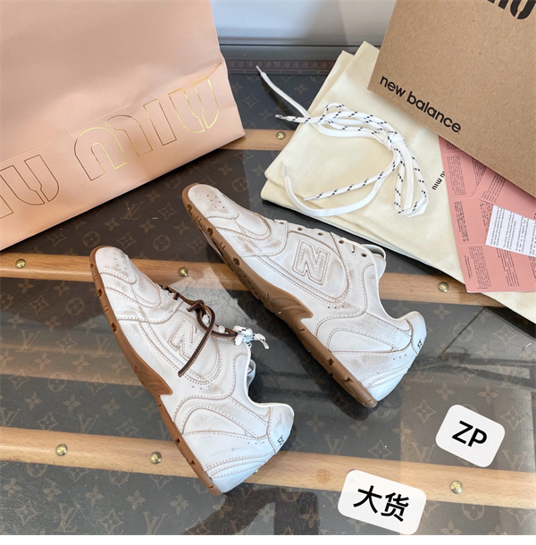 New Balance 뉴발란스 x 미우미우 530 SL 스니커즈 레플리카 22번 이미지 - 신발 | 세미샵 레플리카 사이트
