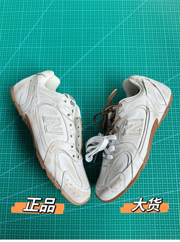 New Balance 뉴발란스 x 미우미우 530 SL 스니커즈 레플리카 30번 이미지 - 신발 | 세미샵 레플리카 사이트