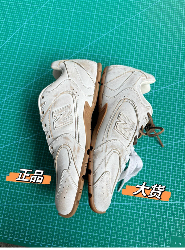 New Balance 뉴발란스 x 미우미우 530 SL 스니커즈 레플리카 31번 이미지 - 신발 | 세미샵 레플리카 사이트