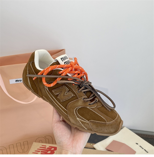 New Balance 뉴발란스 x 미우미우 530 SL 스니커즈 레플리카 2번 이미지 - 신발 | 세미샵 레플리카 사이트