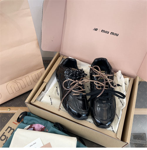 New Balance 뉴발란스 x 미우미우 530 SL 스니커즈 레플리카 15번 이미지 - 신발 | 세미샵 레플리카 사이트