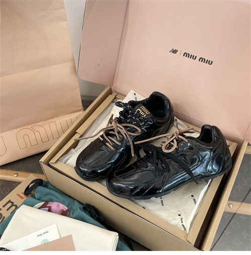 New Balance 뉴발란스 x 미우미우 530 SL 스니커즈 레플리카 17번 이미지 - 신발 | 세미샵 레플리카 사이트
