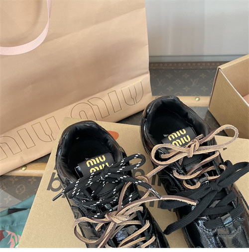 New Balance 뉴발란스 x 미우미우 530 SL 스니커즈 레플리카 27번 이미지 - 신발 | 세미샵 레플리카 사이트
