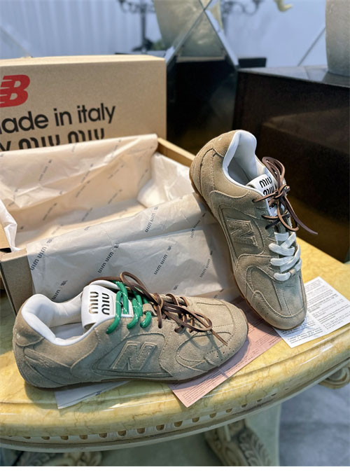 New Balance 뉴발란스 x 미우미우 530 SL 에쿠르 스니커즈 레플리카 9번 이미지 - 신발 | 세미샵 레플리카 사이트