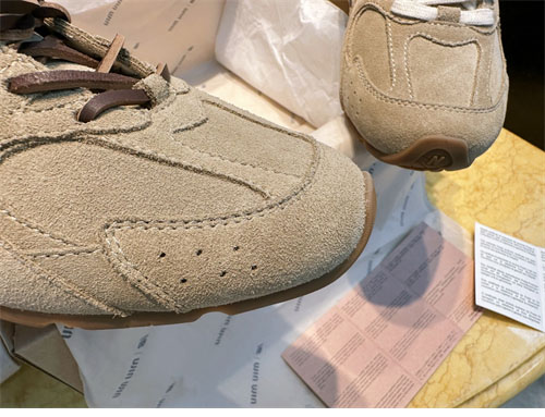 New Balance 뉴발란스 x 미우미우 530 SL 에쿠르 스니커즈 레플리카 14번 이미지 - 신발 | 세미샵 레플리카 사이트