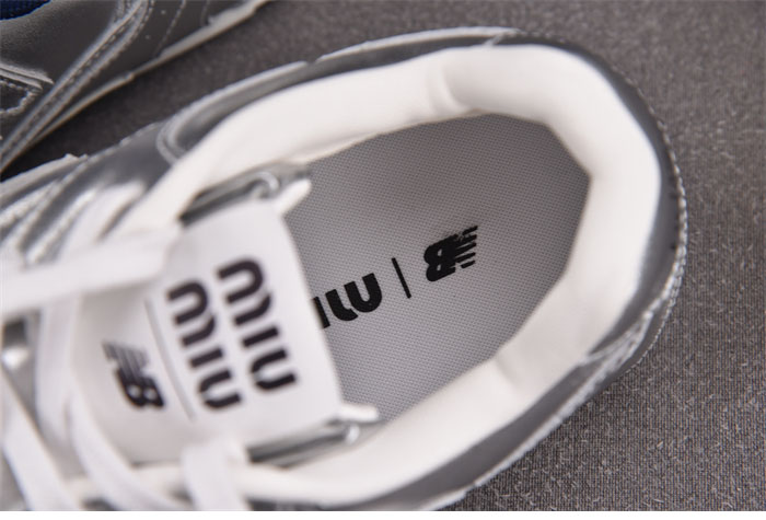 New Balance 미우미우 x 뉴발란스 530 SL 실버 레플리카 11번 이미지 - 신발 | 세미샵 레플리카 사이트