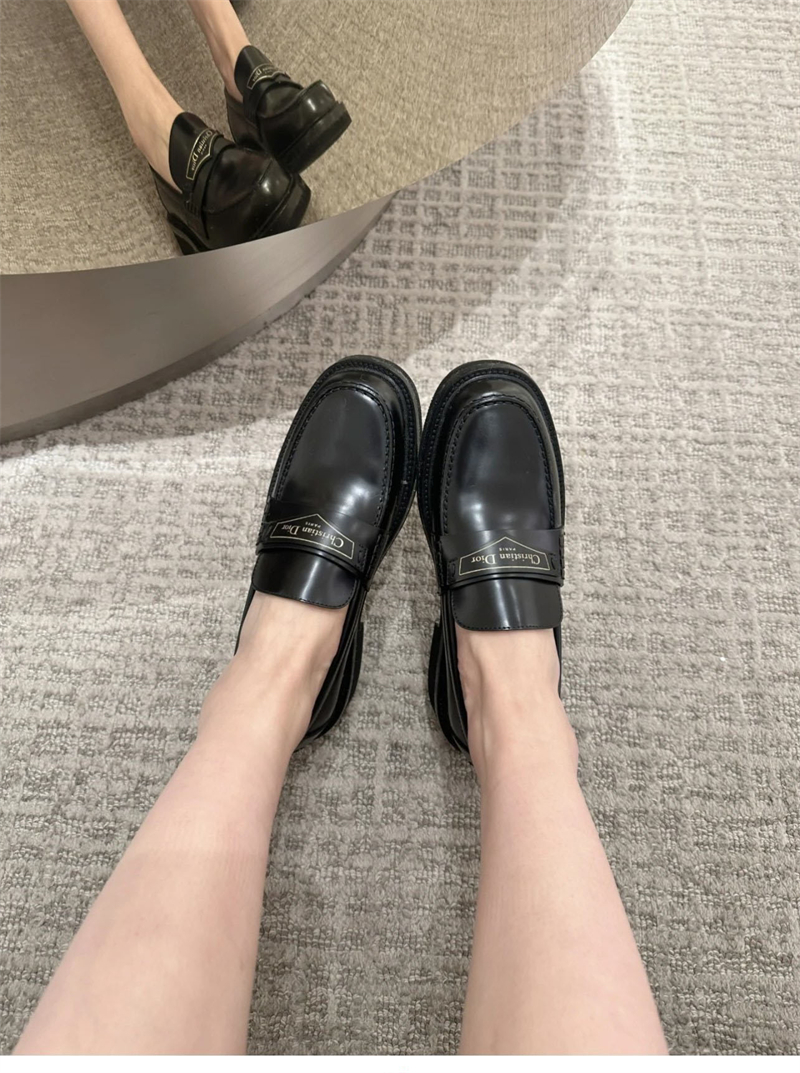 D I O R 디올 보이 브러쉬드 레더 로퍼 레플리카 3번 이미지 - 신발 | 세미샵 레플리카 사이트