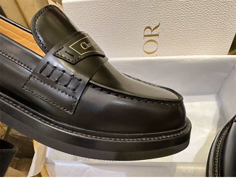 D I O R 디올 보이 브러쉬드 레더 로퍼 레플리카 11번 이미지 - 신발 | 세미샵 레플리카 사이트