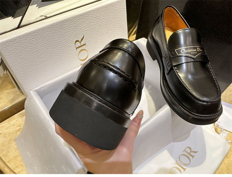 D I O R 디올 보이 브러쉬드 레더 로퍼 레플리카 17번 이미지 - 신발 | 세미샵 레플리카 사이트