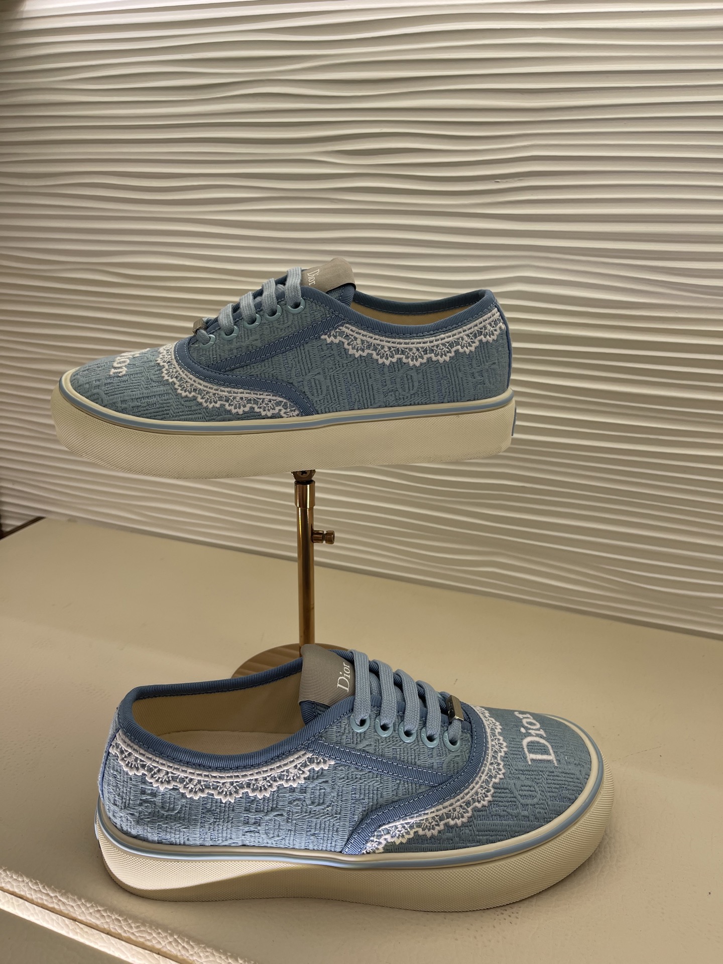 디올 디올 솔트윈드 뮬 스니커즈 레플리카 5번 이미지 - 신발 | 세미샵 레플리카 사이트