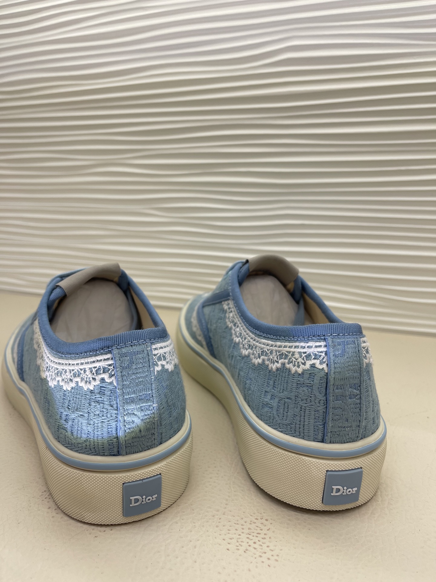 디올 디올 솔트윈드 뮬 스니커즈 레플리카 6번 이미지 - 신발 | 세미샵 레플리카 사이트