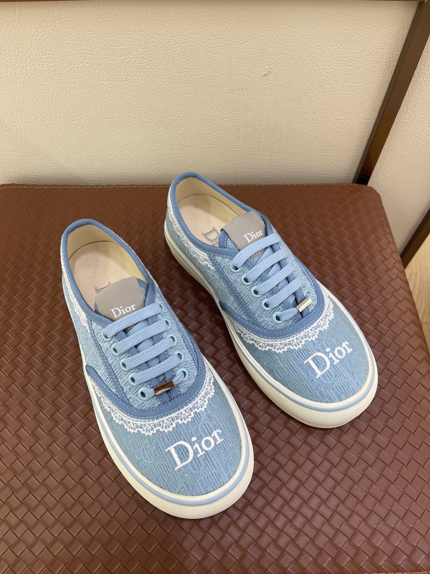 디올 디올 솔트윈드 뮬 스니커즈 레플리카 7번 이미지 - 신발 | 세미샵 레플리카 사이트