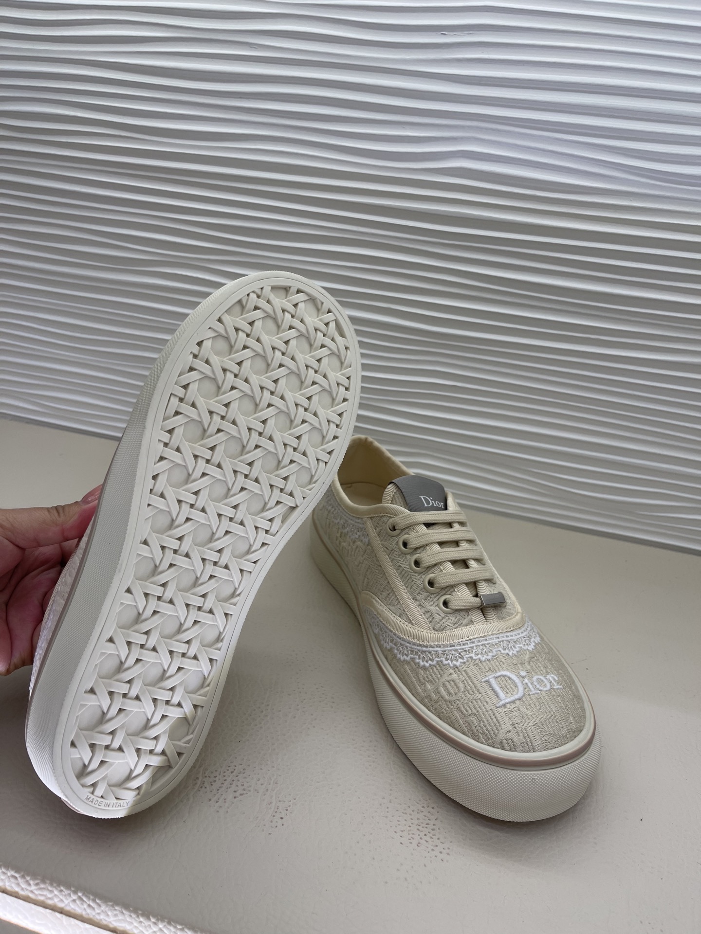 디올 디올 솔트윈드 뮬 스니커즈 레플리카 20번 이미지 - 신발 | 세미샵 레플리카 사이트