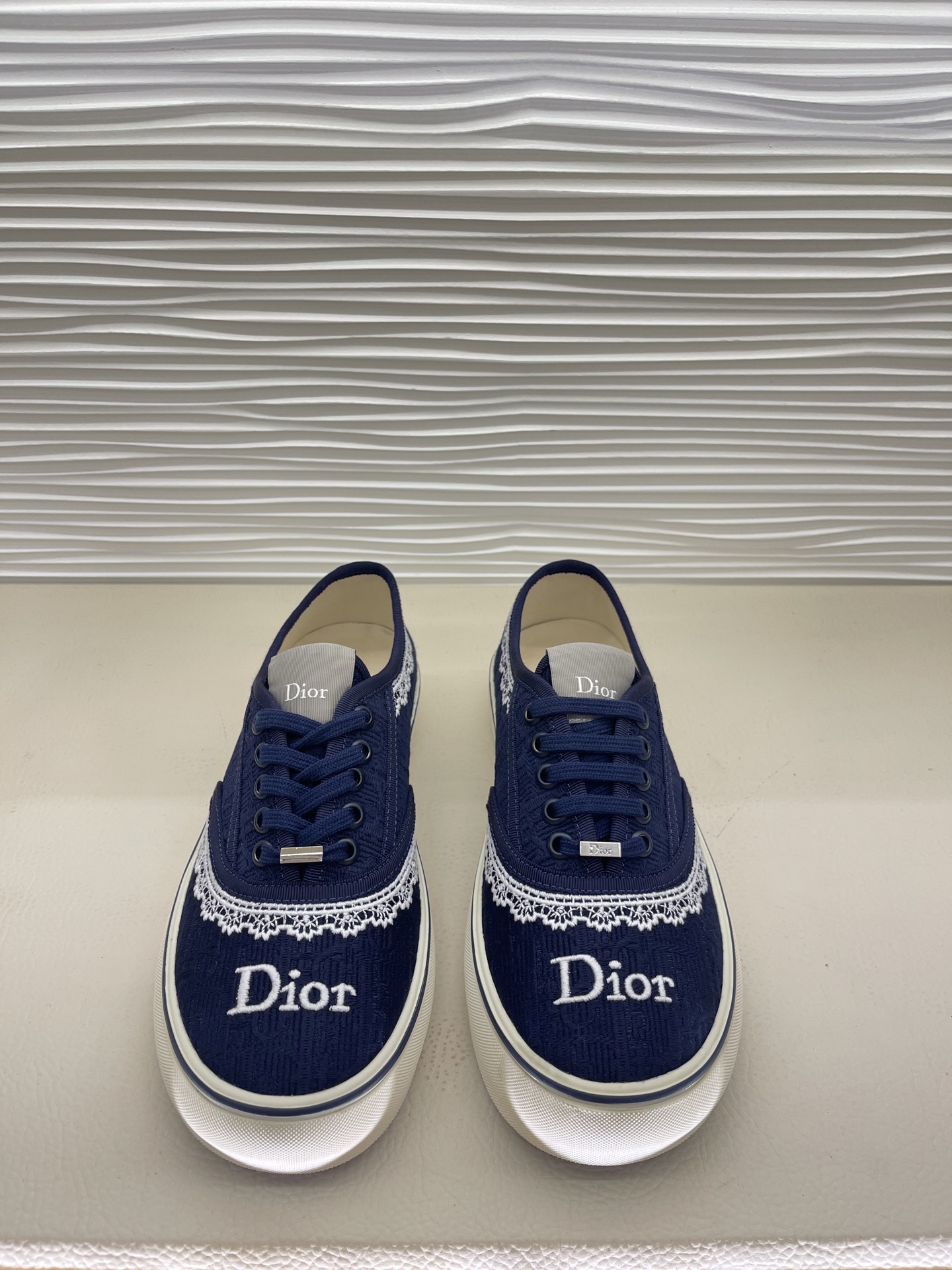 디올 디올 솔트윈드 뮬 스니커즈 레플리카 21번 이미지 - 신발 | 세미샵 레플리카 사이트