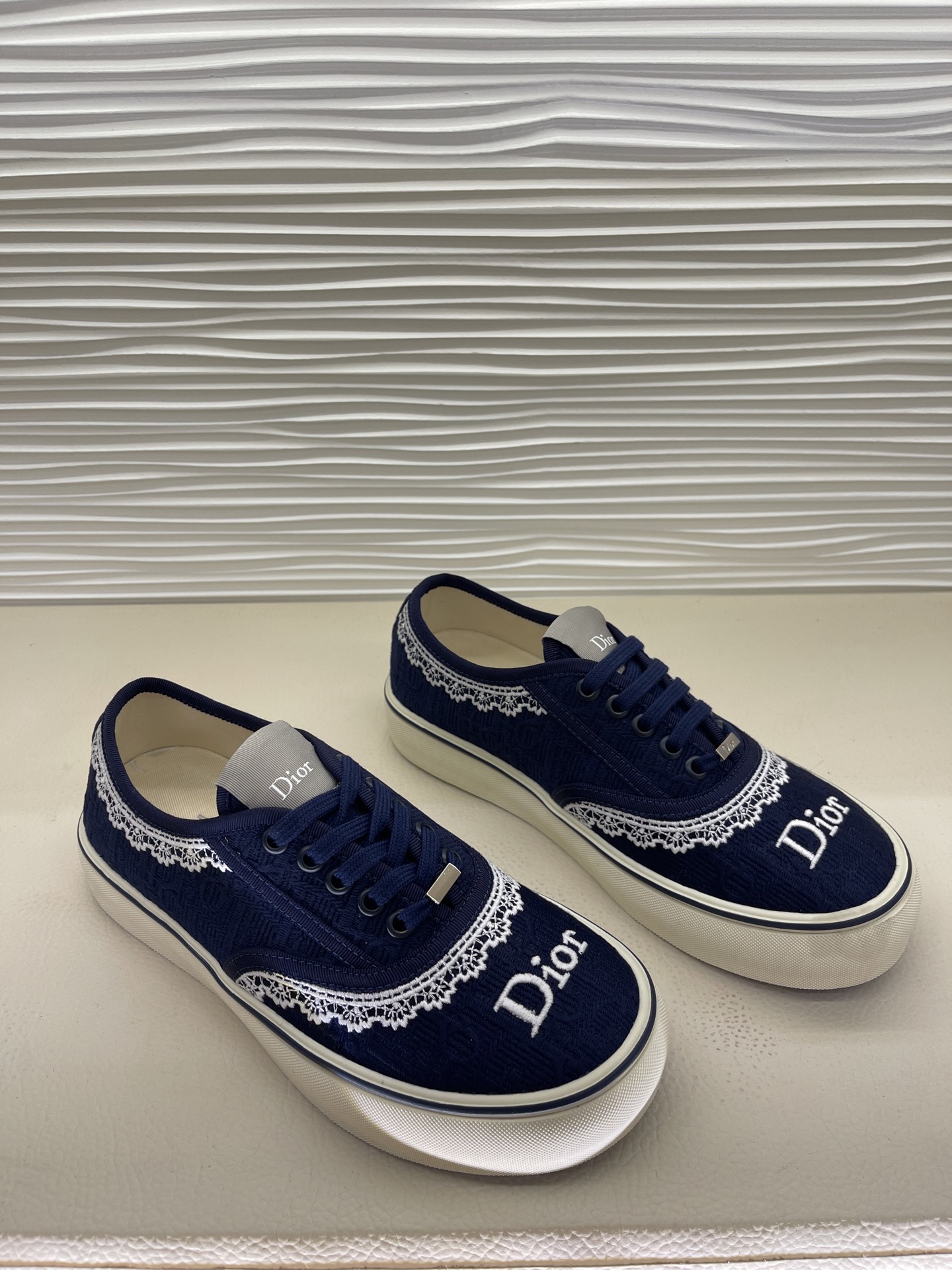 디올 디올 솔트윈드 뮬 스니커즈 레플리카 22번 이미지 - 신발 | 세미샵 레플리카 사이트