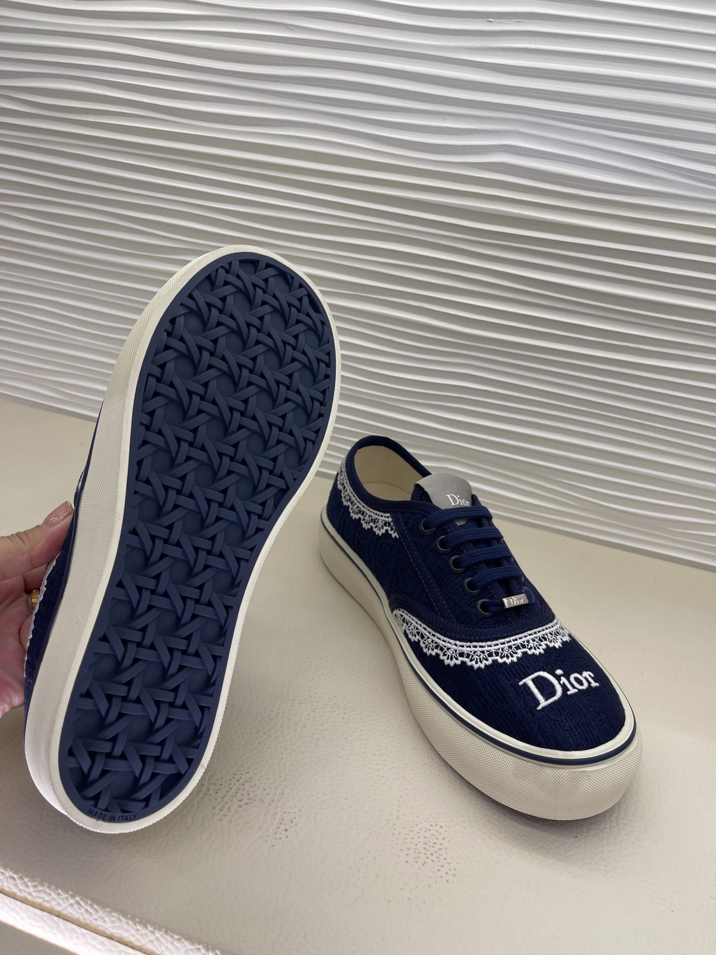 디올 디올 솔트윈드 뮬 스니커즈 레플리카 26번 이미지 - 신발 | 세미샵 레플리카 사이트