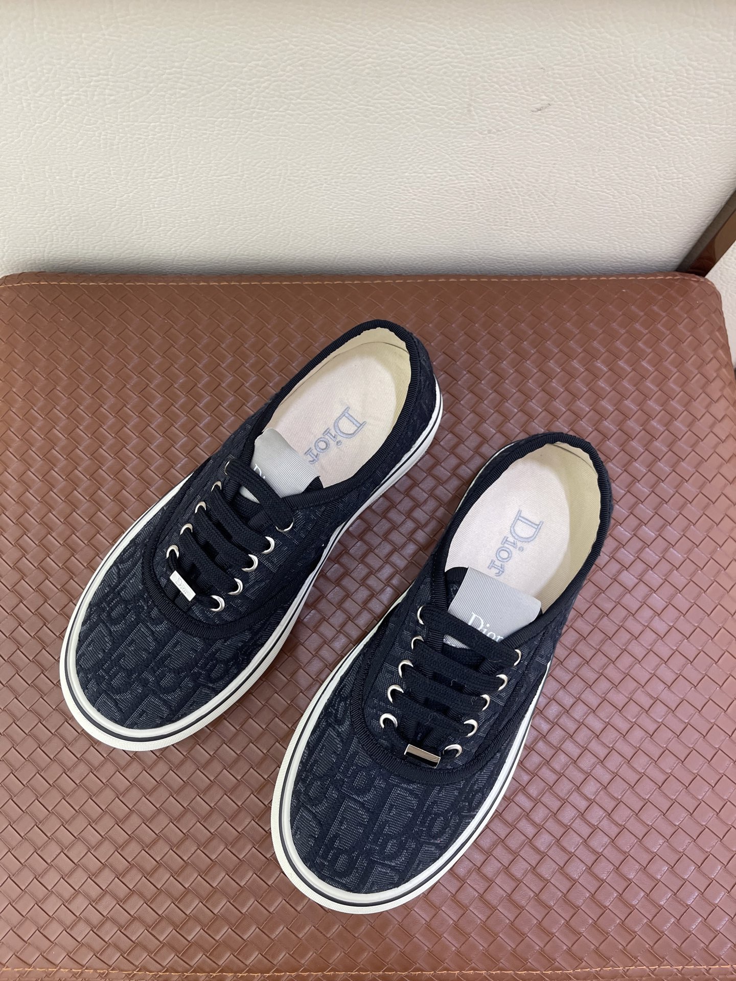 디올 디올 솔트윈드 뮬 스니커즈 레플리카 31번 이미지 - 신발 | 세미샵 레플리카 사이트