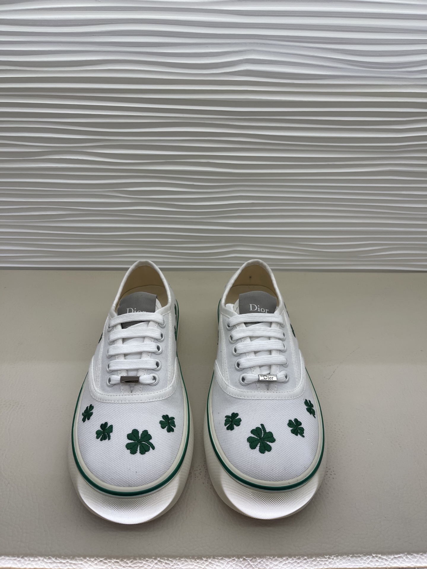 디올 디올 솔트윈드 뮬 스니커즈 레플리카 51번 이미지 - 신발 | 세미샵 레플리카 사이트