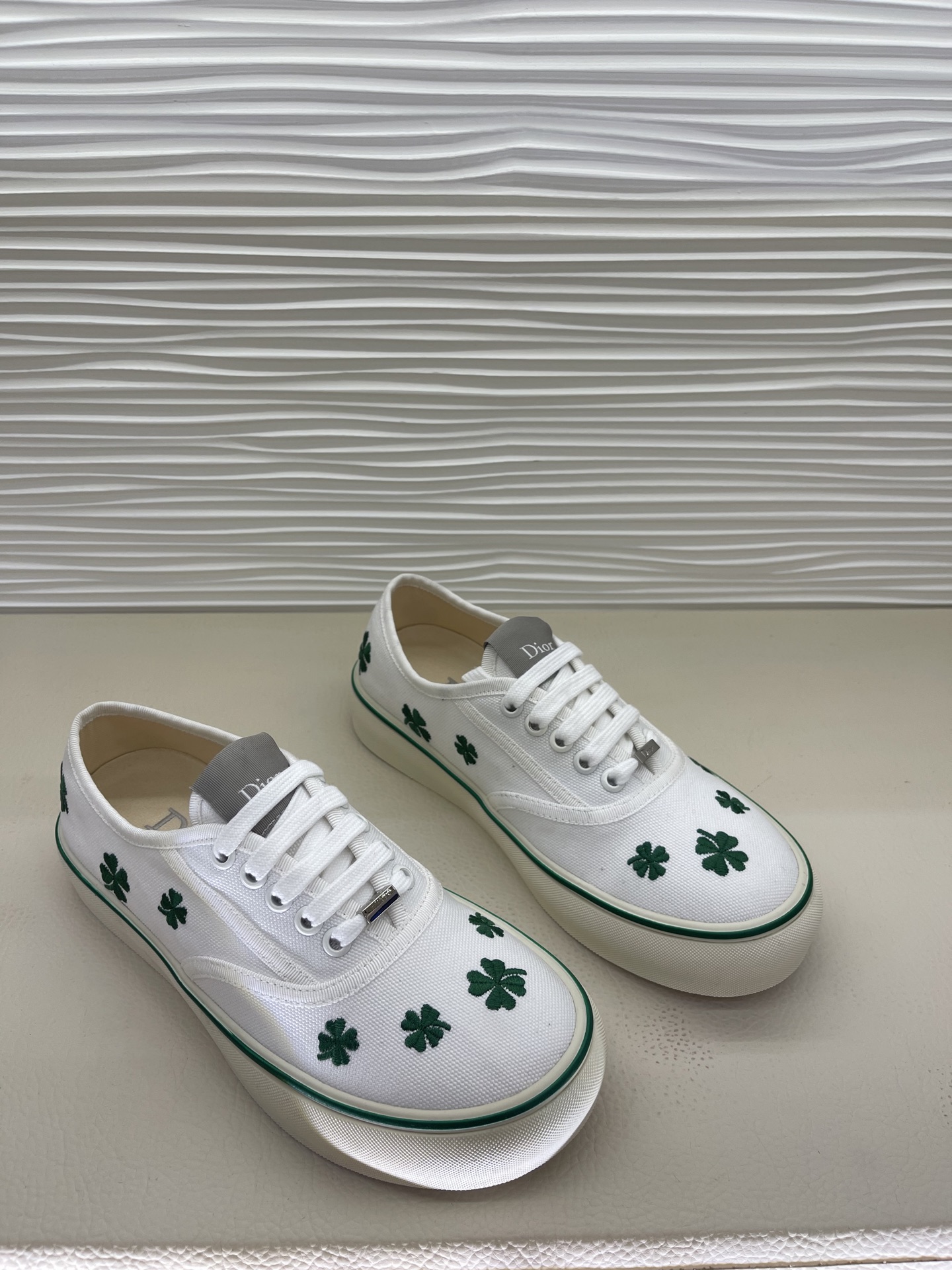 디올 디올 솔트윈드 뮬 스니커즈 레플리카 52번 이미지 - 신발 | 세미샵 레플리카 사이트