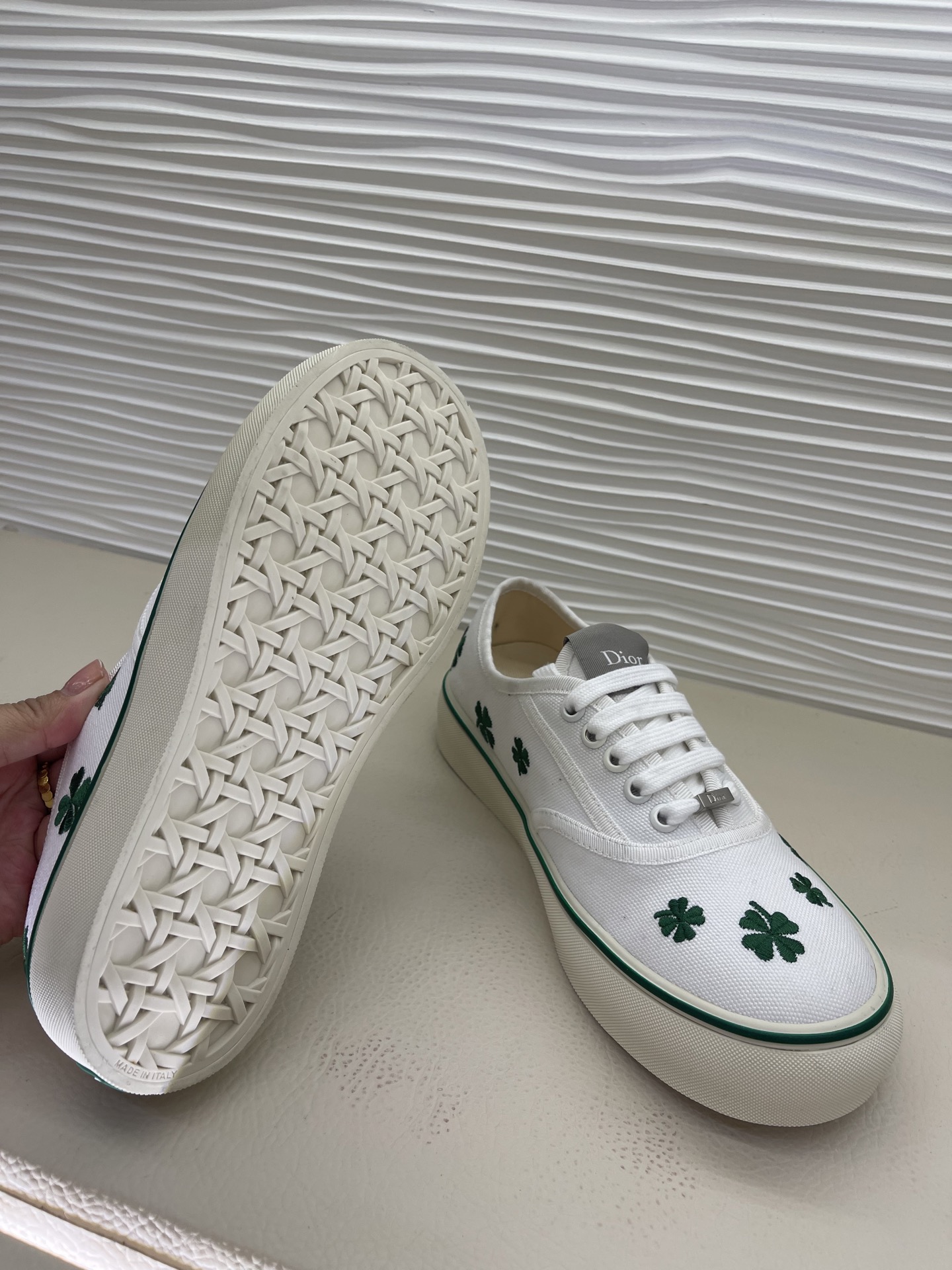 디올 디올 솔트윈드 뮬 스니커즈 레플리카 56번 이미지 - 신발 | 세미샵 레플리카 사이트