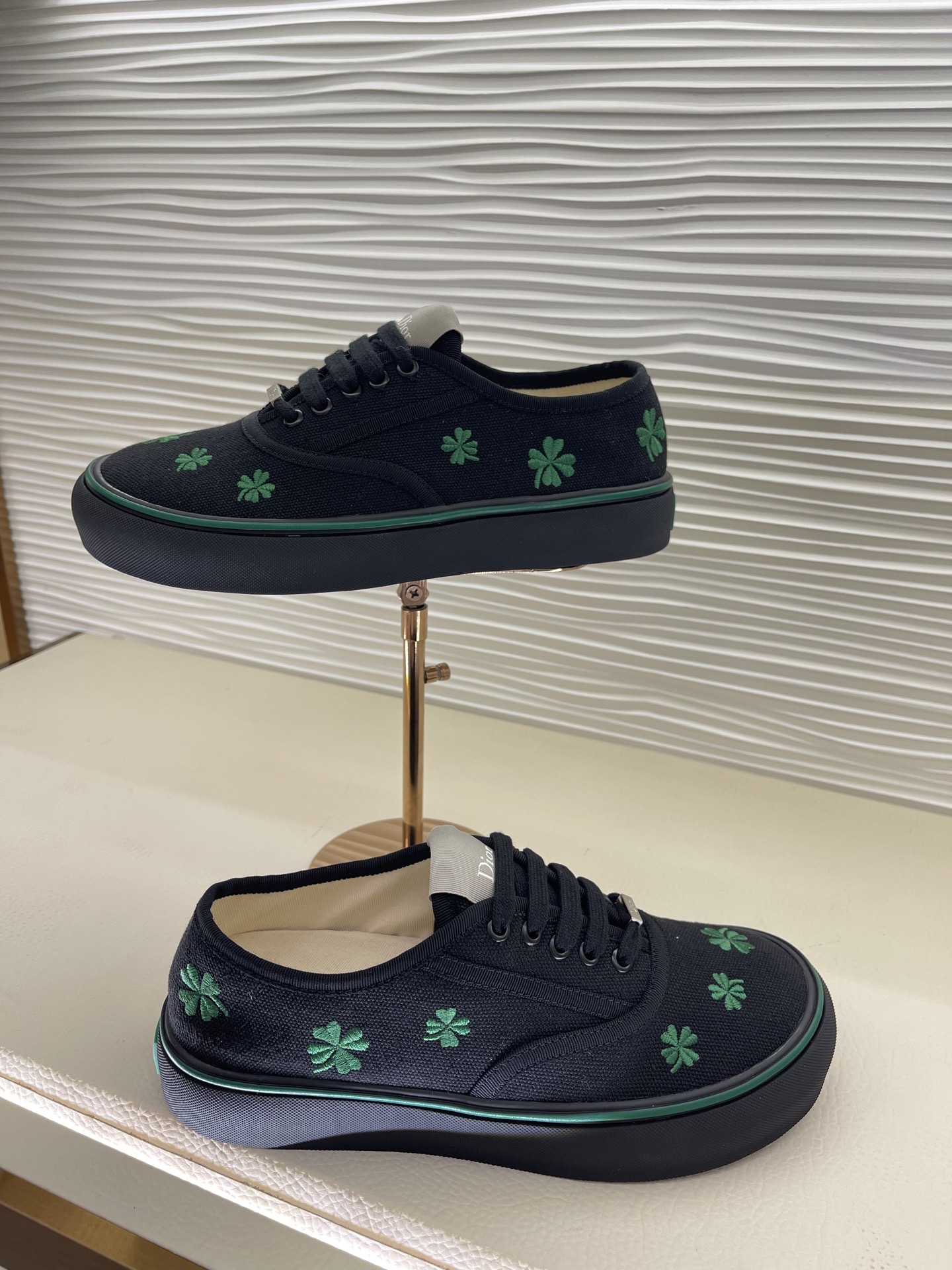 디올 디올 솔트윈드 뮬 스니커즈 레플리카 59번 이미지 - 신발 | 세미샵 레플리카 사이트