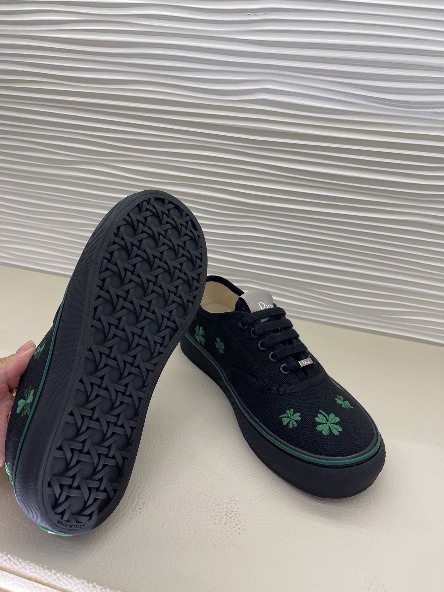 디올 디올 솔트윈드 뮬 스니커즈 레플리카 62번 이미지 - 신발 | 세미샵 레플리카 사이트