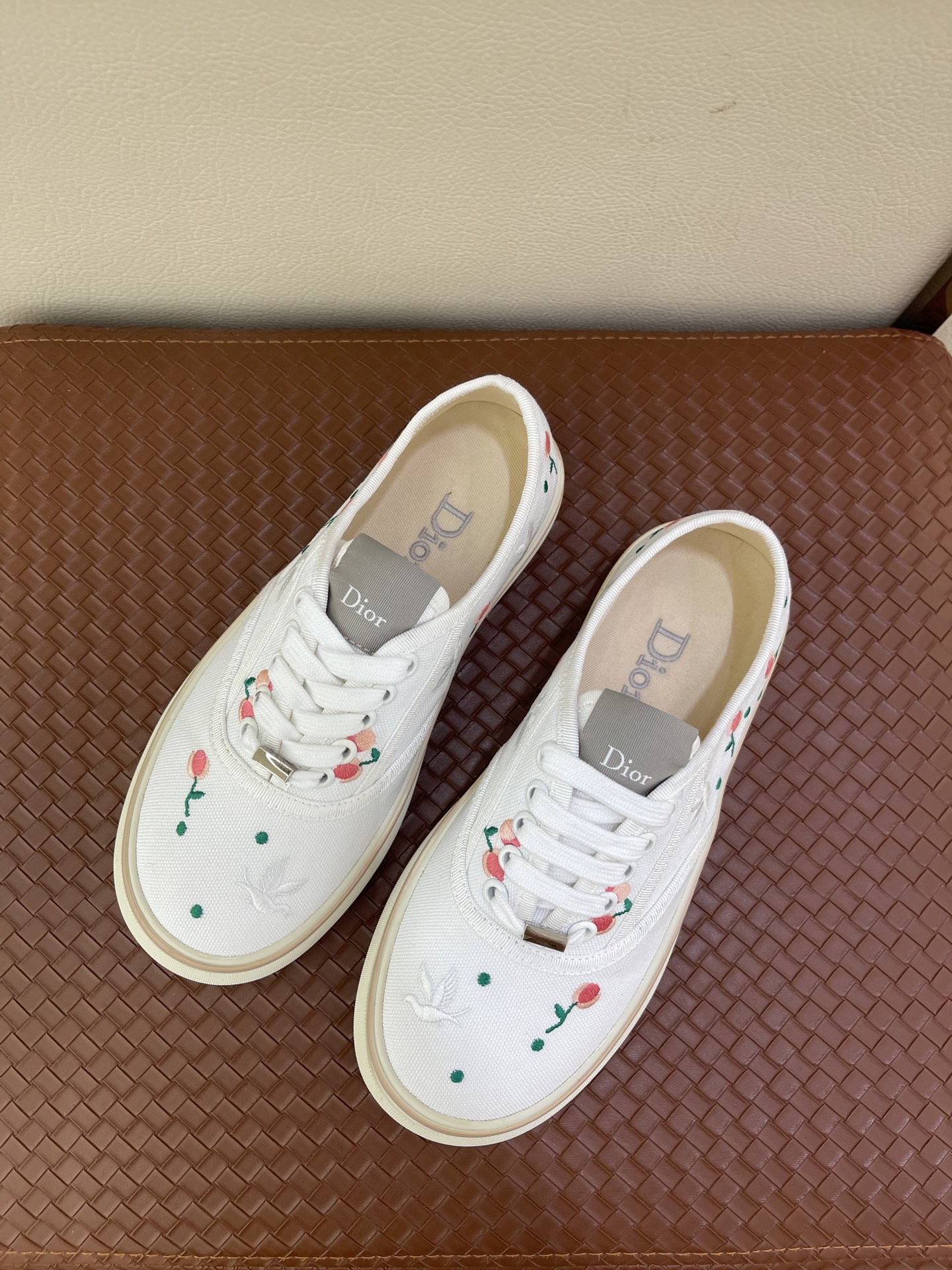 디올 디올 솔트윈드 뮬 스니커즈 레플리카 67번 이미지 - 신발 | 세미샵 레플리카 사이트