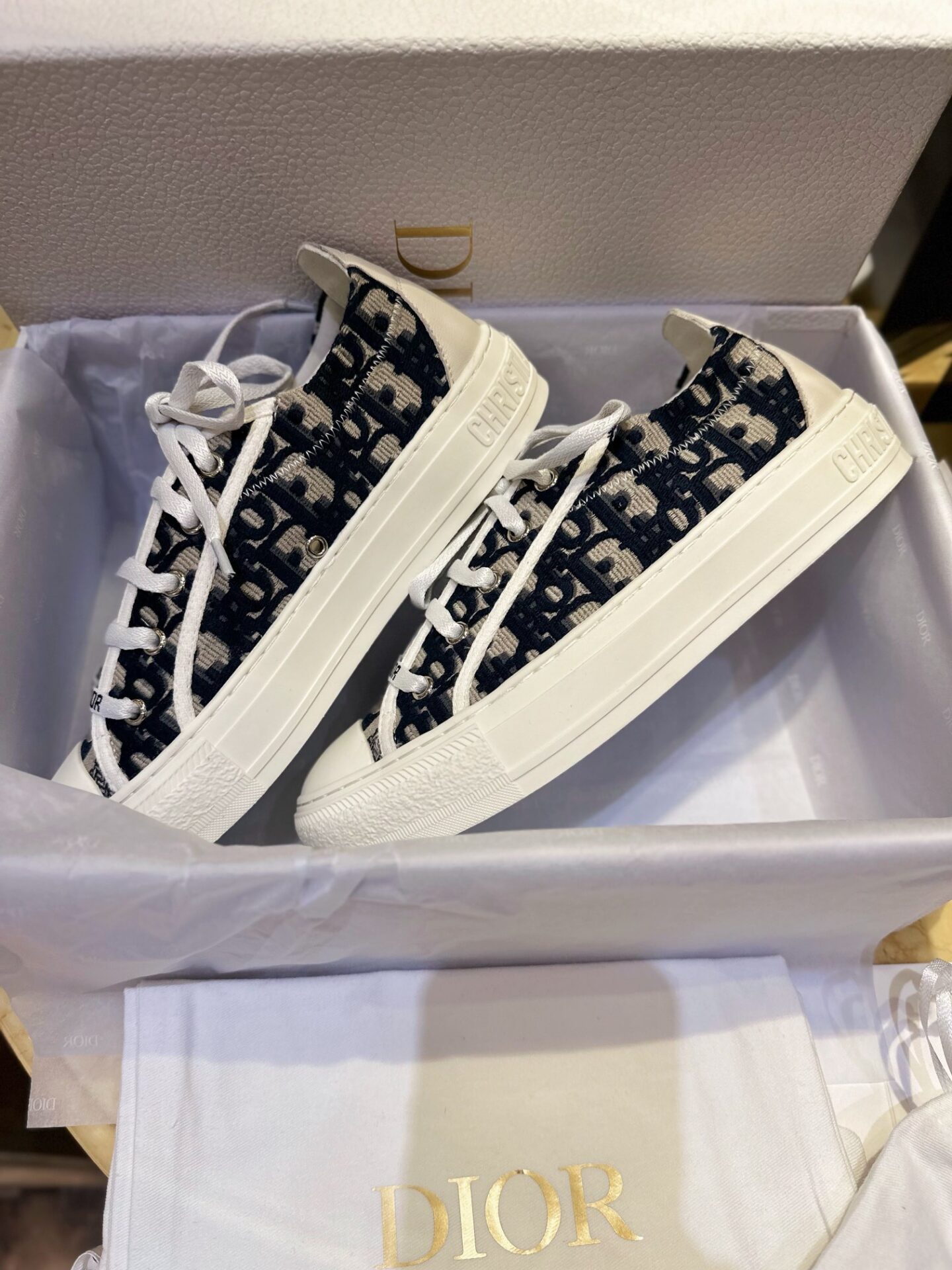 D I O R 디올 오블리크 자가드 워크인 디올 스니커즈 “35SIZE – 40SIZE” 레플리카 6번 이미지 - 신발 | 세미샵 레플리카 사이트