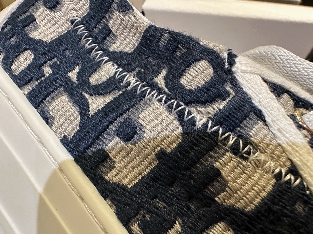 D I O R 디올 오블리크 자가드 워크인 디올 스니커즈 “35SIZE – 40SIZE” 레플리카 14번 이미지 - 신발 | 세미샵 레플리카 사이트