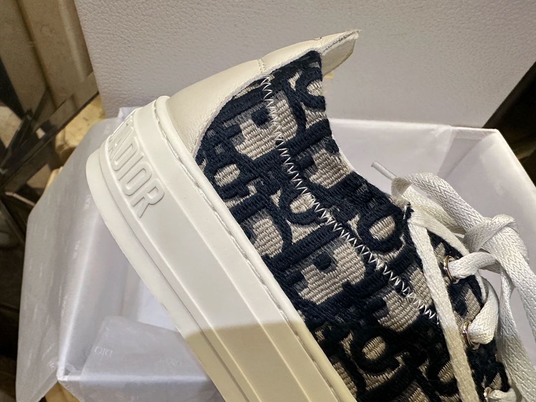 D I O R 디올 오블리크 자가드 워크인 디올 스니커즈 “35SIZE – 40SIZE” 레플리카 17번 이미지 - 신발 | 세미샵 레플리카 사이트